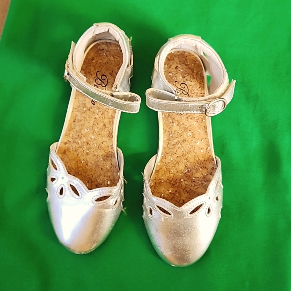 sandals for girls